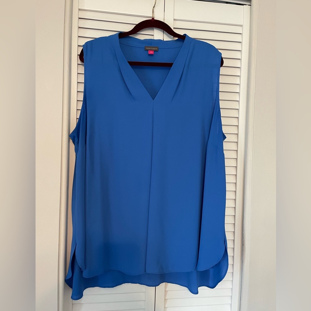 NWOT Vince Camuto sleeveless blouse
